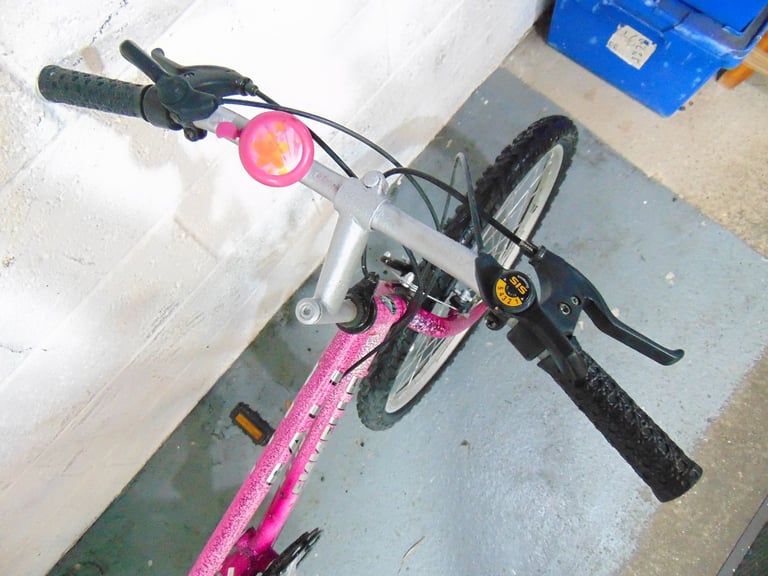 Emmelle Bali (18 inch frame) Mountain Bike (free local delivery)