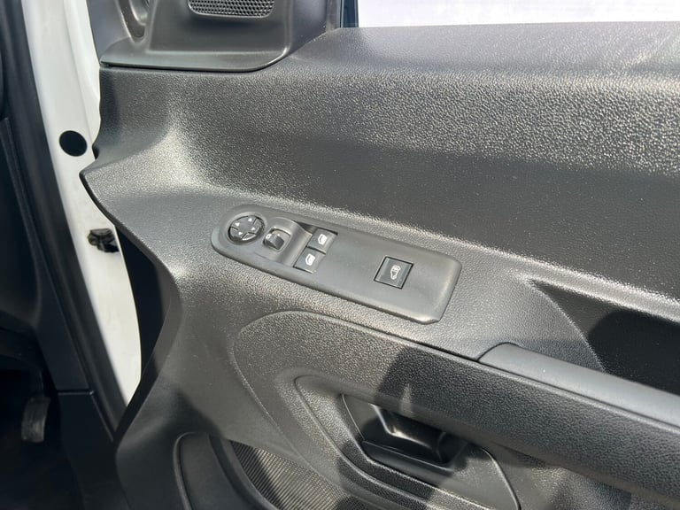 2020 Vauxhall Combo 2300 1.5 Turbo D 100ps H1 Sportive Van PANEL VAN Diesel Manual