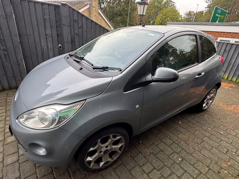 Ford, KA, Hatchback, 2015, Manual, 1242 (cc), 3 doors
