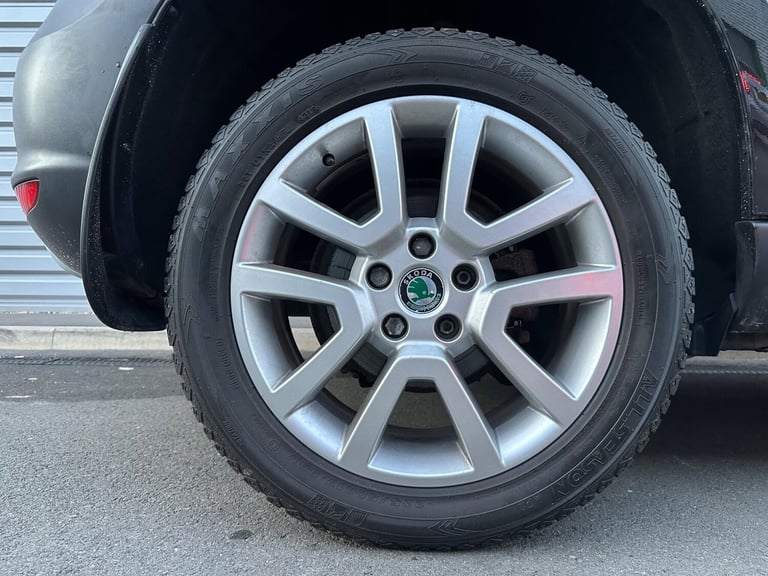 2011 Skoda Yeti 1.8 TSI Elegance 4WD Euro 5 5dr HATCHBACK Petrol Manual