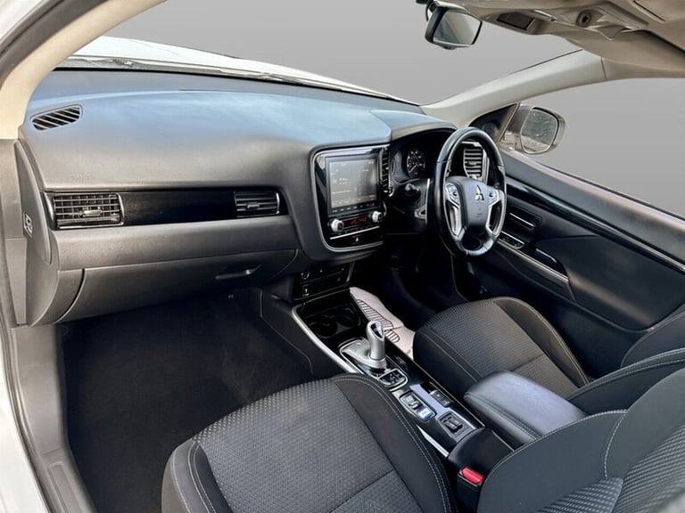 2020 Mitsubishi Outlander h TwinMotor Reflex Plus SUV HYBRID Automatic