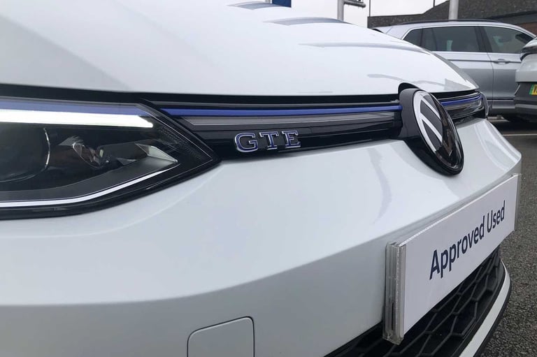 2024 Volkswagen Golf 1.4 TSI GTE 5dr DSG Hatchback Hybrid Automatic
