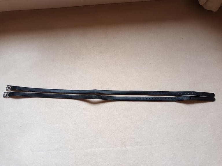 2 x Velociti Gara black stirrup leathers as new condition 