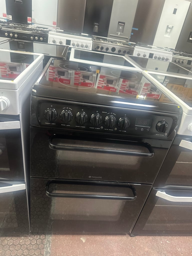 image for 60CM BLACK HOTPOINT ELECTRIC COOKER 