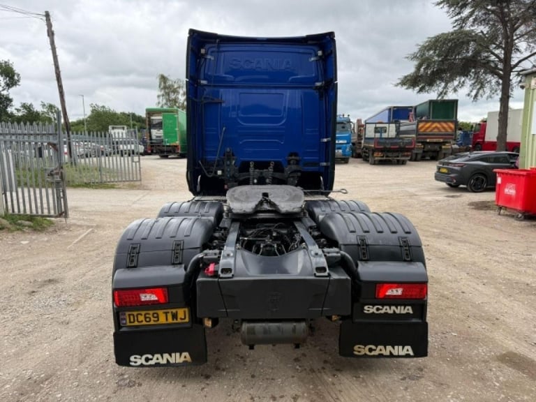 Scania R450 6x2 REAR LIFT TRACTOR UNIT WITH HYDRAULICS