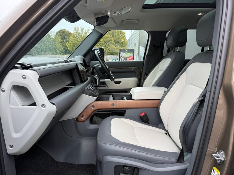 2022 Land Rover Defender 110 2.0 P400e 15.4kWh X-Dynamic HSE SUV 5dr Petrol Plug-in Hybrid Auto 4...