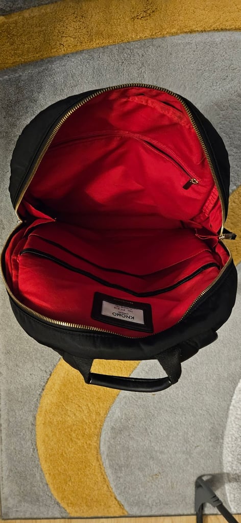 Knomo backpack designer
