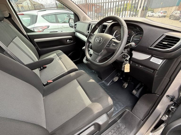 2021 Toyota PROACE CITY Verso 2.0D 140 Shuttle Long 5dr MPV DIESEL Manual