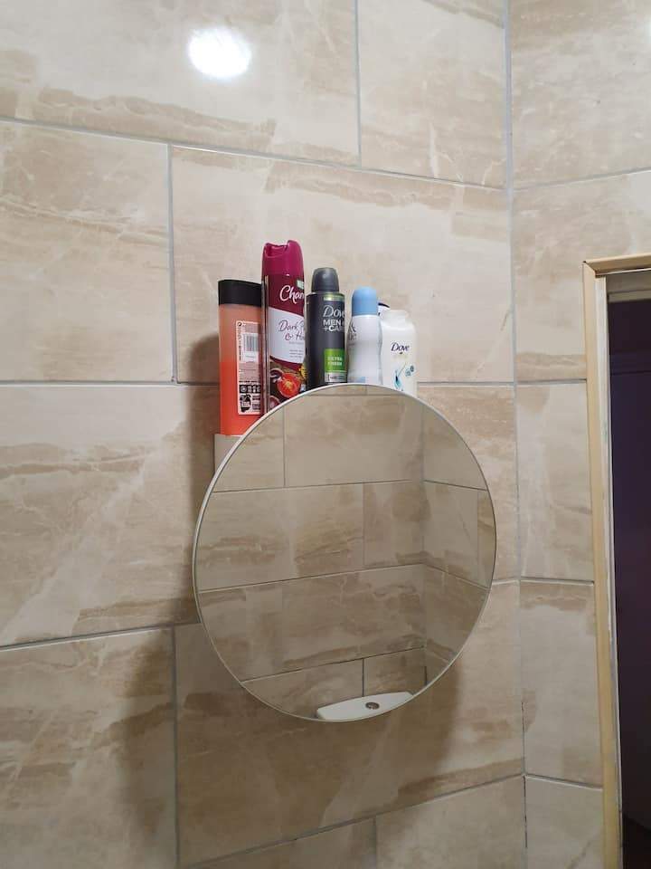 Full Ensuite Bedroom- Newcastle City Center-650PCM-All Bills Inc-No agents