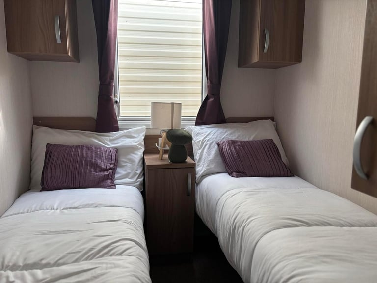 CHEAP STATIC CARAVAN FOR SALE AT BROADLAND SANDS - 11.5 MONTH OWNER SEASON!