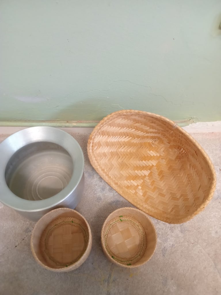 image for Traditional Asian Rice Cooker