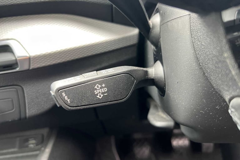 2021 Audi Q2 30 TFSI Technik 5dr ESTATE PETROL Manual