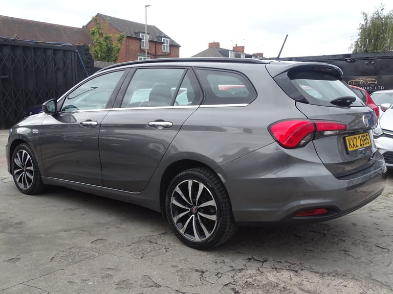 FIAT TIPO 1.6 Tipo Station Wagon 1.6 Multijet 120hp Lounge Grey Manual Diesel 20