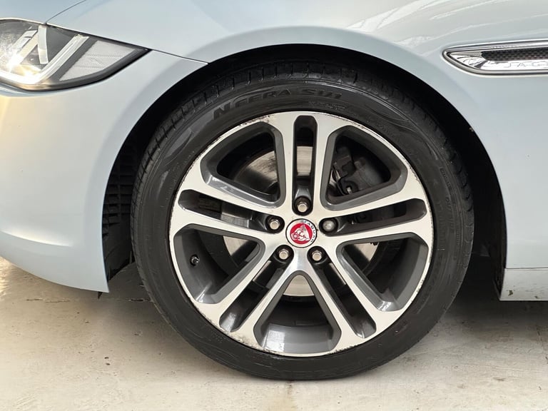 2016 Jaguar XE 2.0d Portfolio Auto Euro 6 (s/s) 4dr Saloon Diesel Automatic