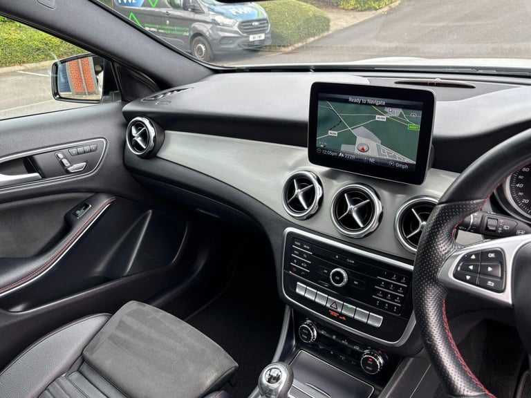 2018 Mercedes-Benz GLA 1.6 GLA200 AMG Line (Premium Plus) Euro 6 (s/s) 5dr ESTATE Petrol Manual