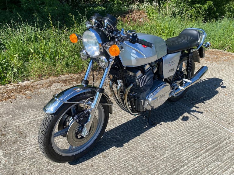 LAVERDA JOTA, 1978, EXTENSIVE WORK CARRIED BY R.SLATER, BEAUTIFUL ITALIAN TRIPLE