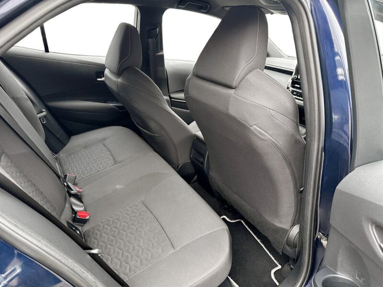  Toyota Corolla VVT-h Icon Tech Hatchback HYBRID Automatic