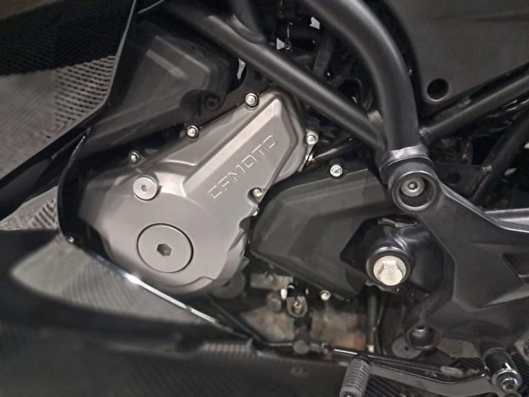 2024 24 CFMOTO 300SR 300 SPORT RACING PETROL MANUAL EURO 5 (28 PS)