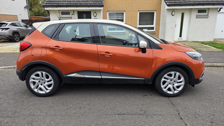 Renault, CAPTUR, Hatchback, 2015, Manual, 1461 (cc), 5 doors