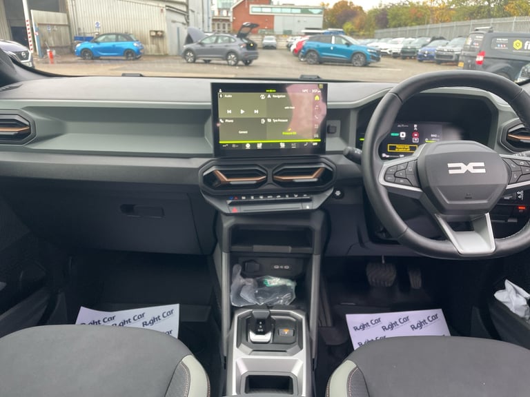 2025 Dacia Duster 1.6 Hybrid Extreme Automatic SUV/Crossover Hybrid Automatic