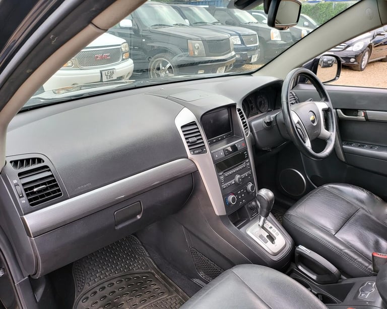 2010 CHEVROLET CAPTIVA 2.0 VCDi LTZ 5 DOOR 7 SEATER AUTOMATIC BLACK