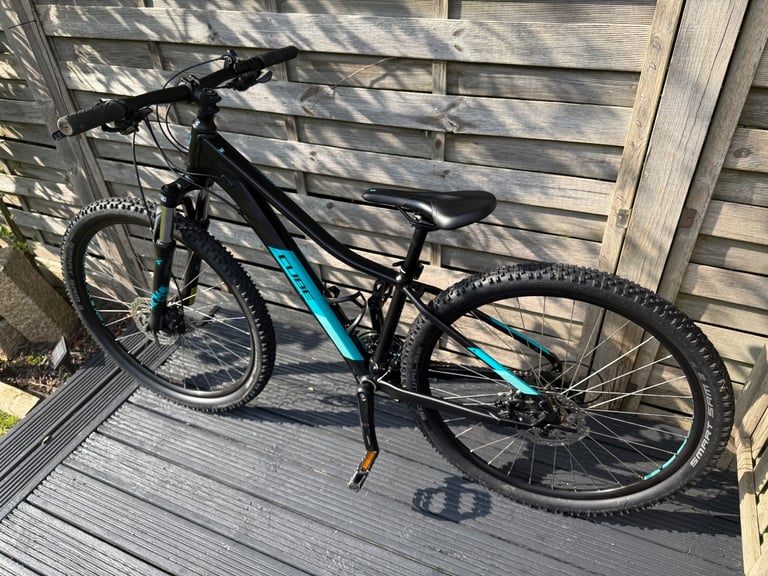 Cube Mountain Bike for Woman / Girls