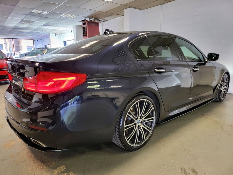 2017 BMW 5 Series 2.0 520d M Sport Auto xDrive Euro 6 (s/s) 4dr SALOON Diesel Automatic