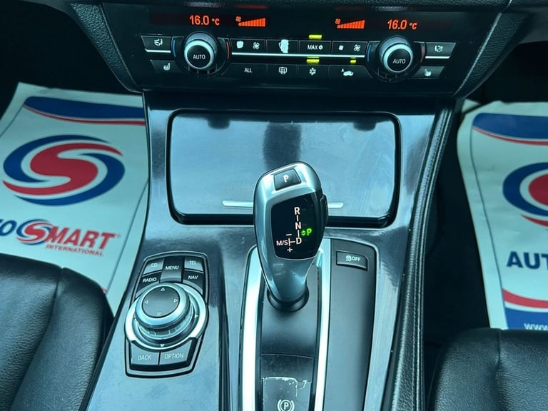 2011 60 BMW 5 SERIES 3.0 523I SE TOURING 5DR PETROL STEPTRONIC EURO 5 (204 PS)