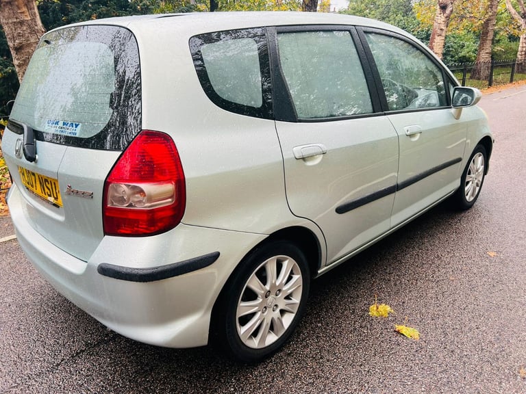HONDA JAZZ YEAR 2007, FULLY AUTOMATIC 1.4, LOW MILEAGE, GOOD CONDITION, LADY OWNER