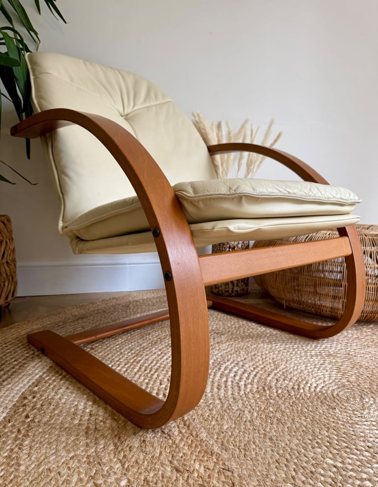 Vintage late 20th century leather Scandinavian bentwood cantilever lounge armchair 