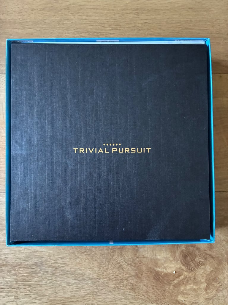 Trivial Pursuit Family Edition