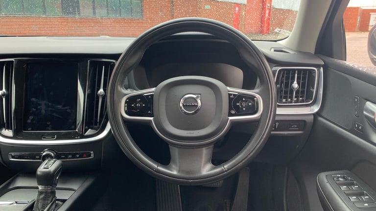 2020 Volvo V60 2.0 D3 Inscription Plus Estate 5dr Diesel Auto Euro 6 (s/s) (150 ps) ESTATE Diesel...