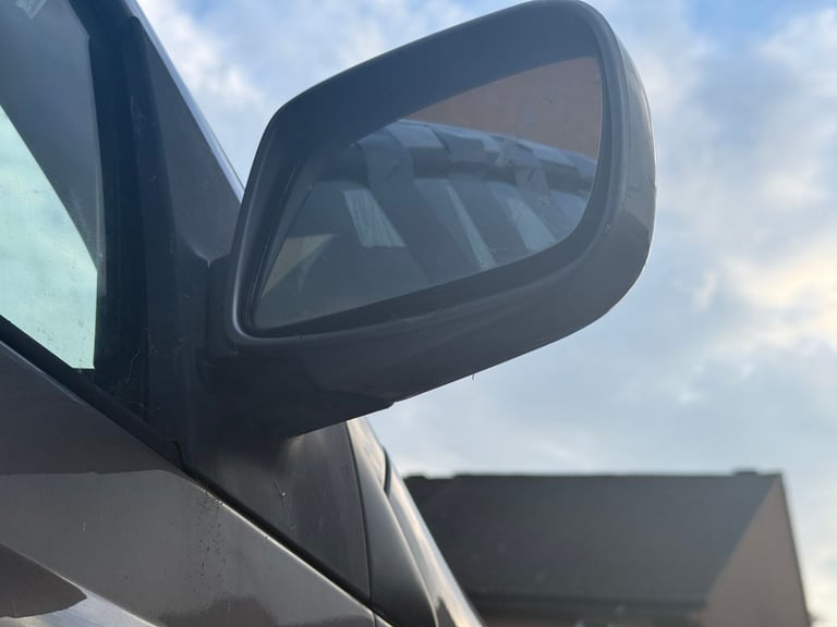 Toyota Yaris MK1 (1999-2006) Electric O/S Driver Side Door Wing Mirror 1D2 Grey