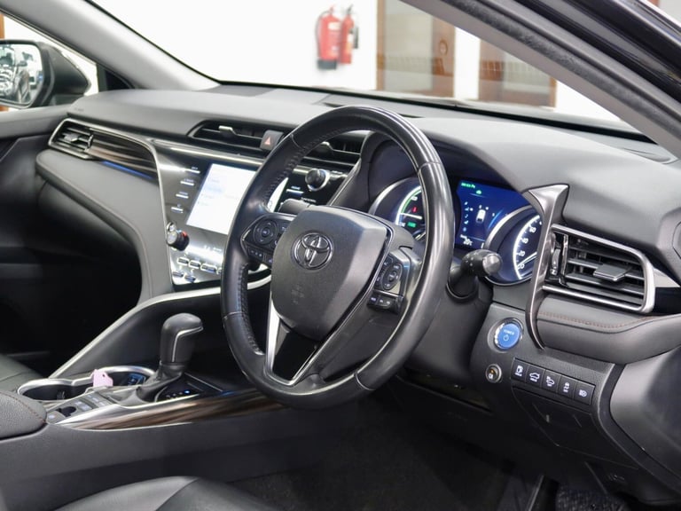 2020 Toyota Camry 2.5 VVT-h Excel CVT Euro 6 (s/s) 4dr Saloon Petrol/Electric Hybrid Automatic