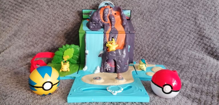 Pokemon scenery playtoy
