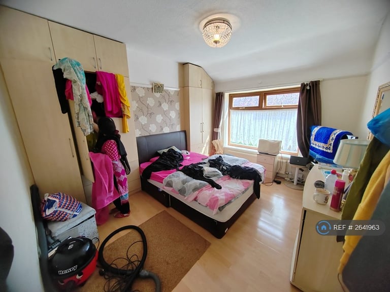 4 bedroom house in Boardman Road, Manchester, M8 (4 bed) (#2641963)