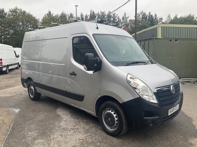 image for 2018 Vauxhall Movano 2.3 CDTi ecoFLEX H2 MWB Van 110ps [EURO 6] SILVER  PANEL VAN Diesel Manual