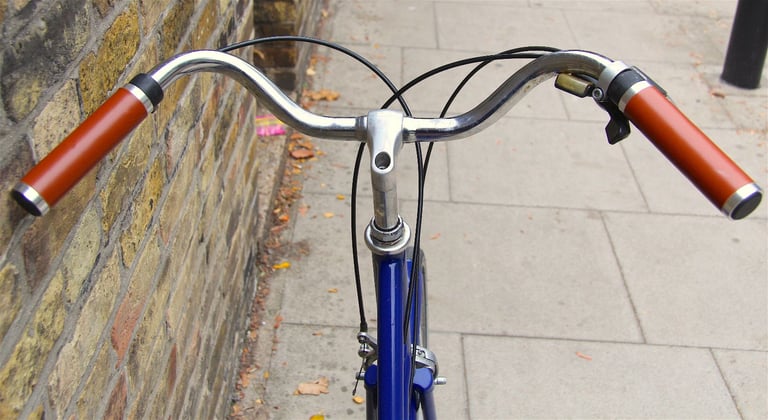 BOBBIN BROWNIE LADIES BIKE, 52 CM, 7 SPEEDS, GREAT CONDITION