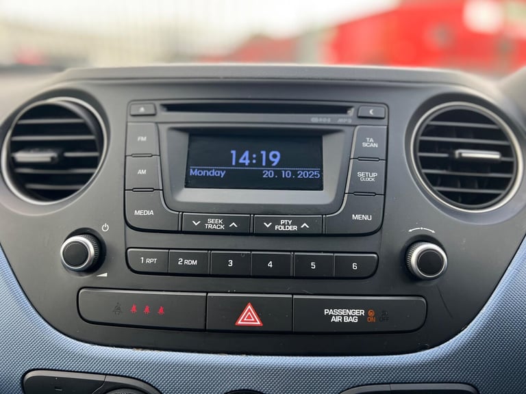 2016 Hyundai i10 1.0 SE Euro 6 5dr HATCHBACK Petrol Manual