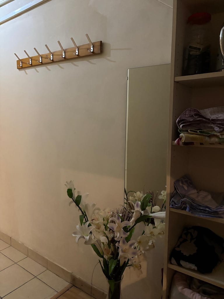 2 bedroom flat 