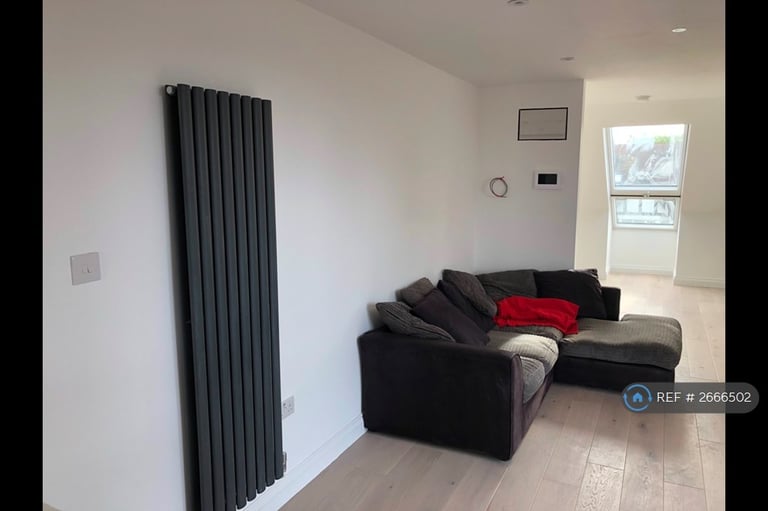 1 bedroom flat in Audley Road, London, NW4 (1 bed) (#2666502)