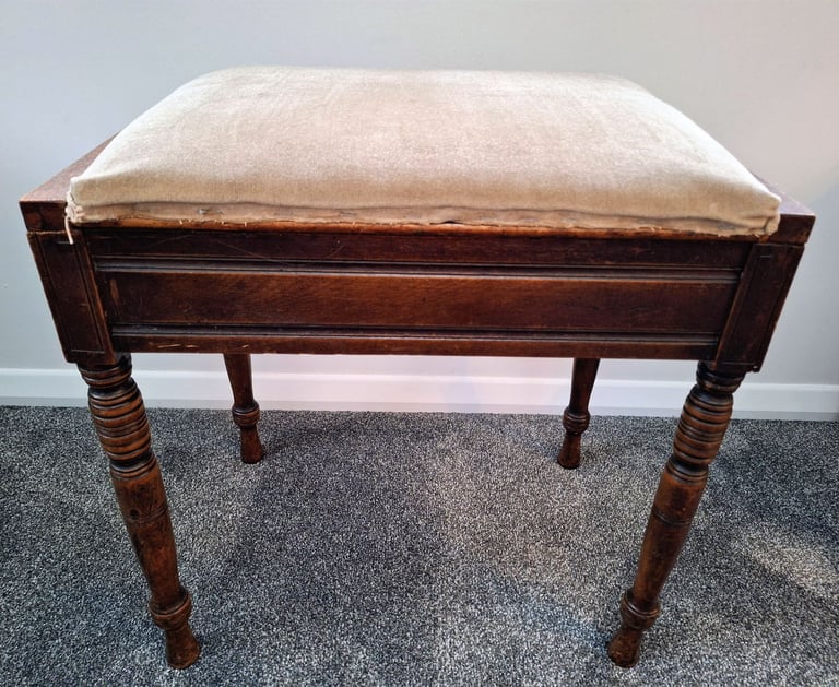 Piano Stool with Storage