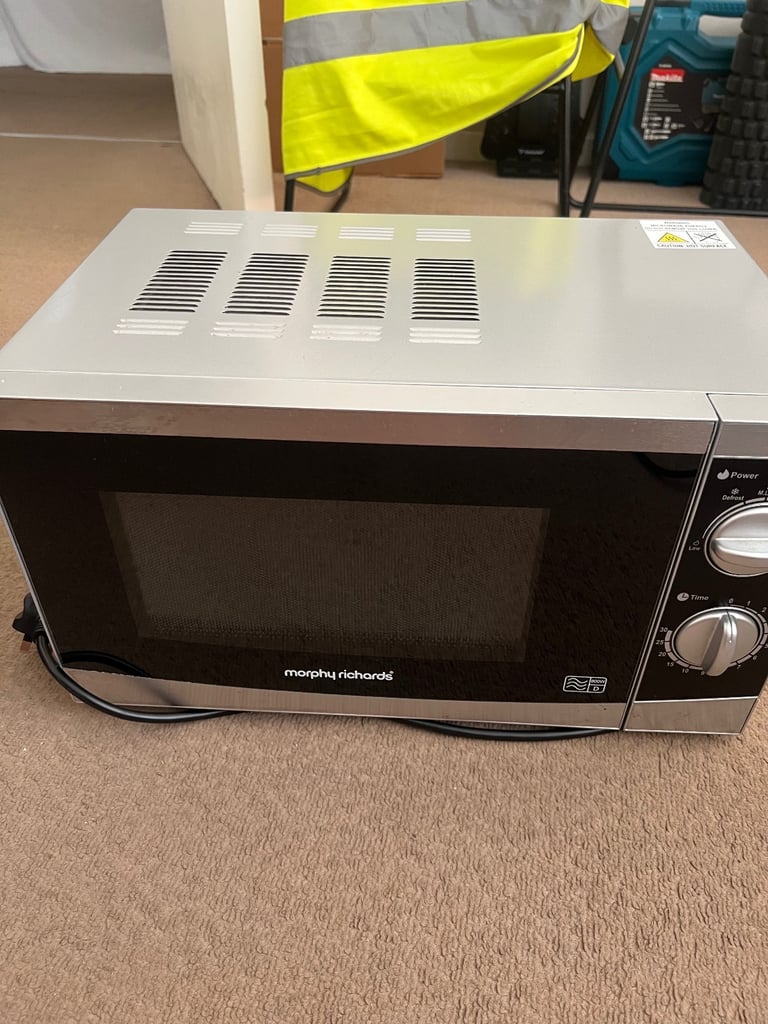 morphy richards 800w standard microwave mm82