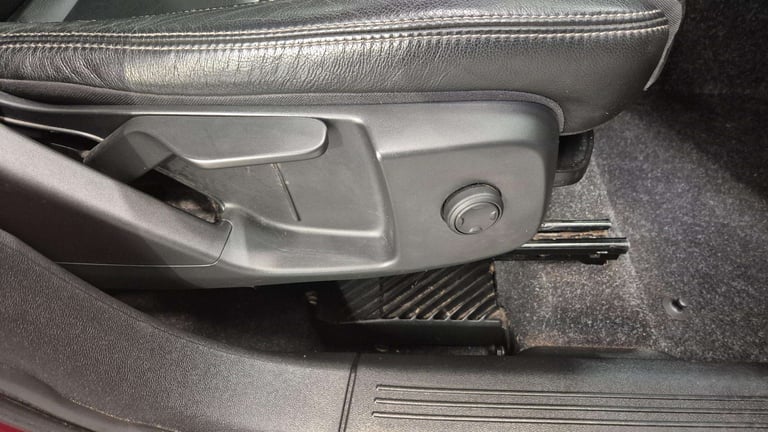 2021 Volvo XC40 1.5 T5 Recharge PHEV R DESIGN 5dr Auto Estate Plug-In Hy Automatic