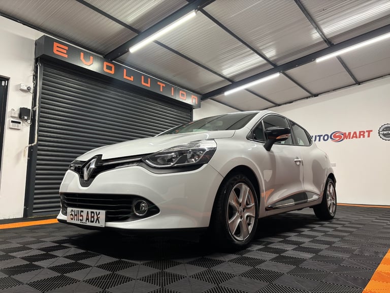 2015 Renault Clio 1.2 16V Dynamique MediaNav 5dr HATCHBACK Petrol Manual