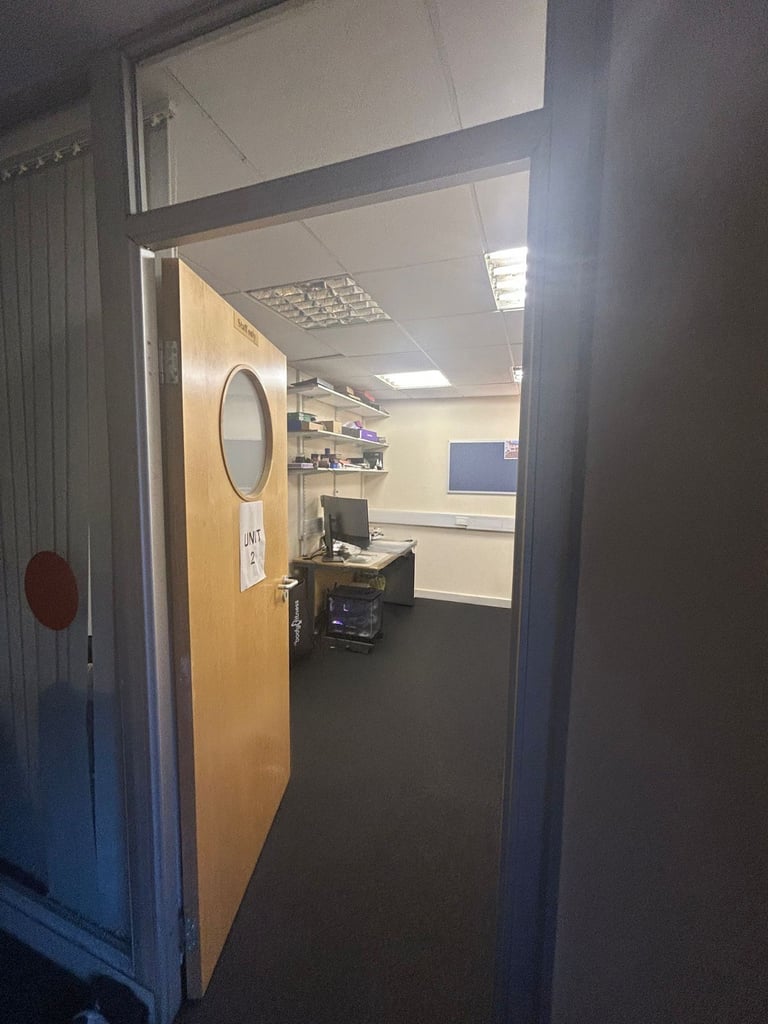Office units to let in canary wharf