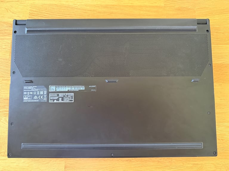 MSI GS66 Stealth Gaming Laptop RTX2060 bundle