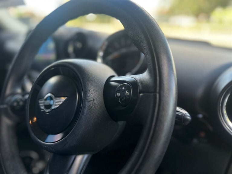 2014 MINI Countryman 1.6 Cooper 5dr [Chili Pack] Hatchback Petrol Manual