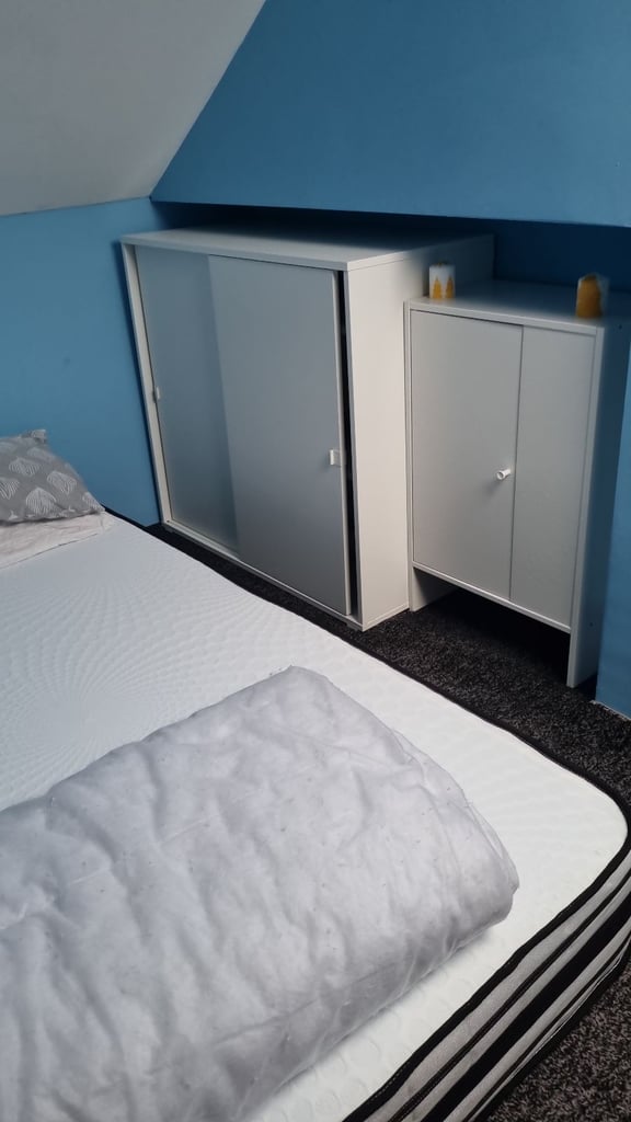 Double room, separate toilet and kitchen, small living room, part of a Muslim family house