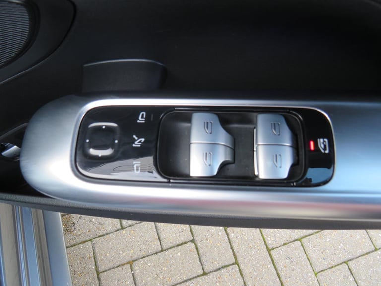 2024 Mercedes-Benz C-Class C300e AMG Line Premium 4dr 9G-Tronic Saloon Hybrid Automatic